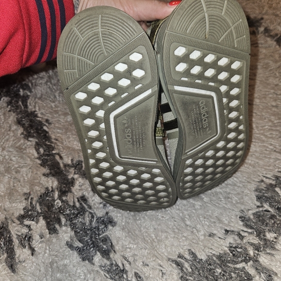 Adidas - Picture 2 of 5